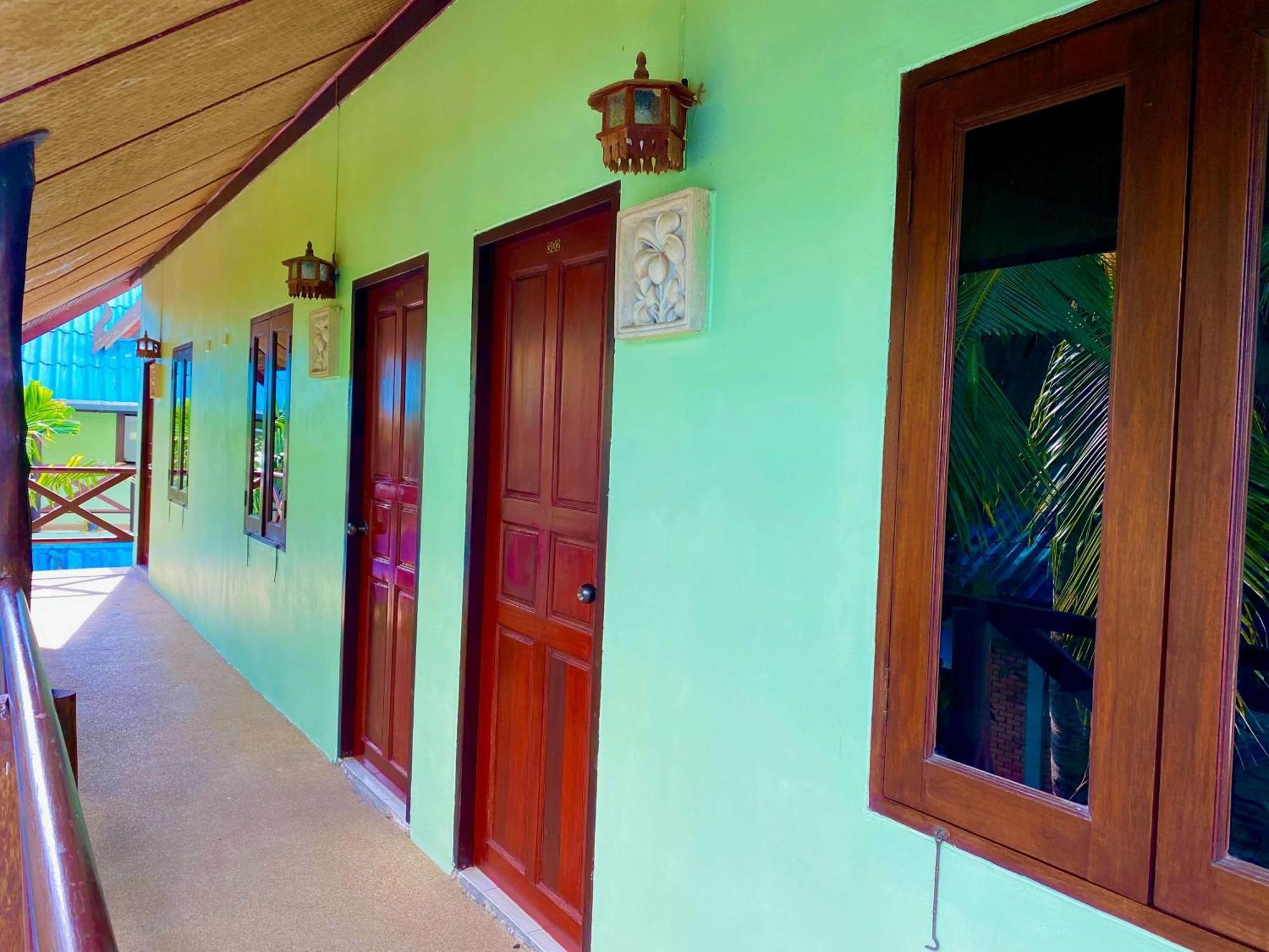 Shanti Lodge Phuket Chalong Bilik gambar
